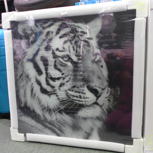 3103 - Large glass tiger wall art