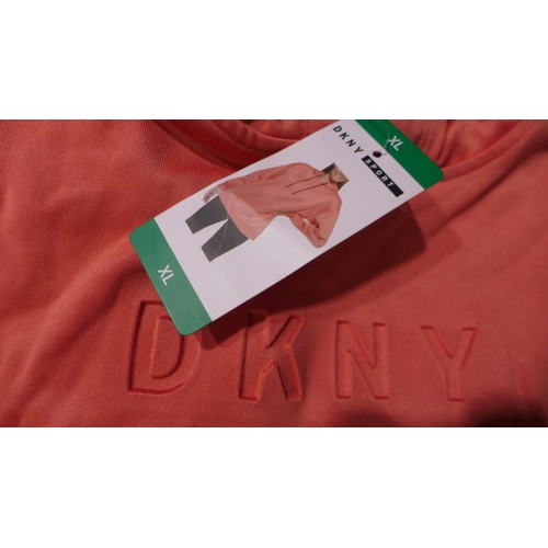 3213 - Assorted women's DKNY clothing, various sizes, styles, etc. *This lot is subject to VAT