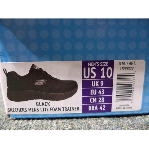 3225 - Men's black Skechers trainers, UK size 9. *This lot is subject to VAT