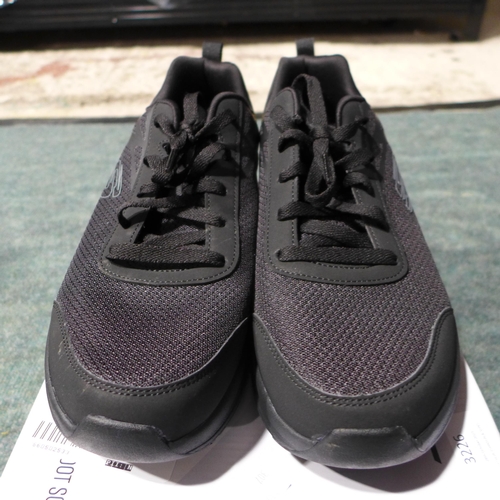 3226 - Men's black Skechers trainers, UK size 11. *This lot is subject to VAT