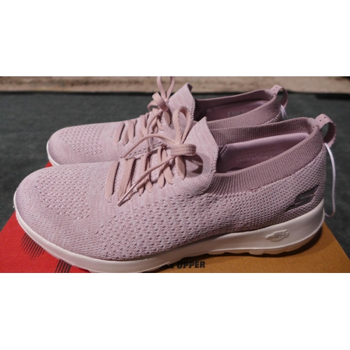 3227 - Women's pink Skechers trainers, UK size 5.*This lot is subject to VAT