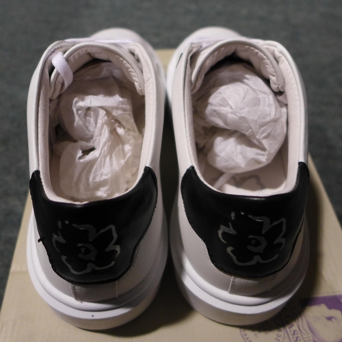 3231 - Women's Ted Baker white platform trainers, UK size 3.  *This lot is subject to VAT