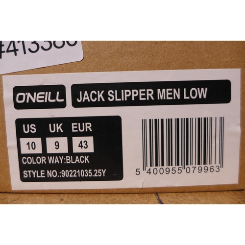 3254 - Men's black O'Neill flip flops, UK size 9. *This lot is subject to VAT