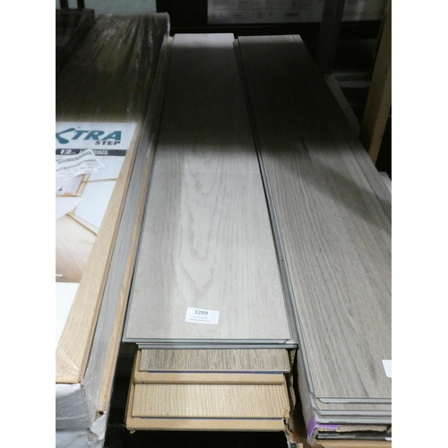 3289 - Quantity of miscellaneous Flooring (307-289) * This lot is subject to VAT