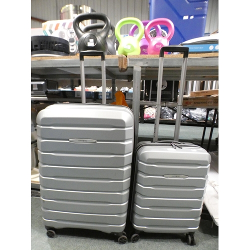 3296 - Samsonite Tech 3 Hardside Two Piece Silver Luggage Cases (Damaged) original RRP £134.99 + VAT (307-5... 