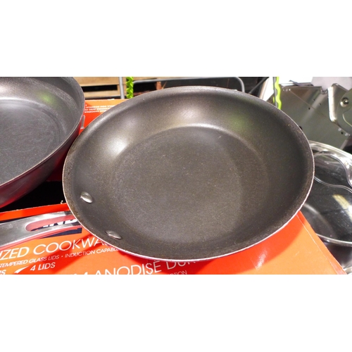 3374 - Kirkland Signature H/Anodised Cookware, original RRP £118.99 + VAT (307-74) * This lot is subject to... 