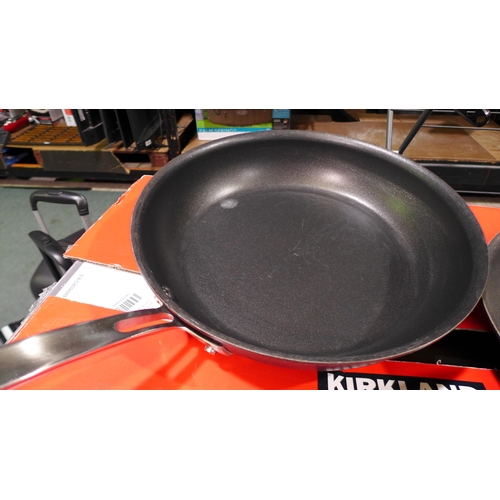 3374 - Kirkland Signature H/Anodised Cookware, original RRP £118.99 + VAT (307-74) * This lot is subject to... 