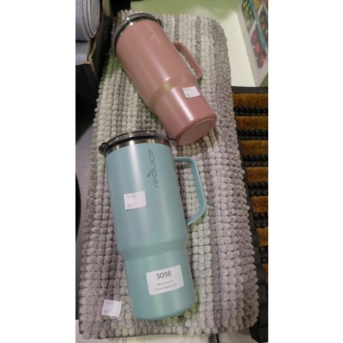 3098 - Two Hot 1 Travel Mugs (24oz) and Nubby Bath Rug (22cm x 36cm) (307-38,39) * This lot is subject to V... 