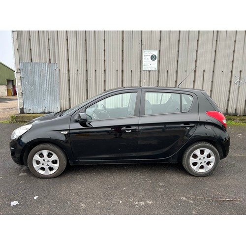 2386 - Hyundai I20 Comfort 5 door hatchback 2009 YF59 ORK 1396cc MOT June 24 -  Mileage 123355 - On view Fr... 