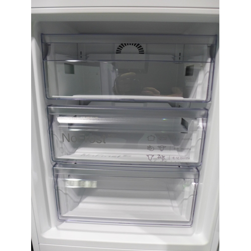 3100 - Bosch 70/30 Fridge Freezer - Frost Free (Model No: KIN86NSFOG) (H1772xW541xD458), original RRP £824.... 