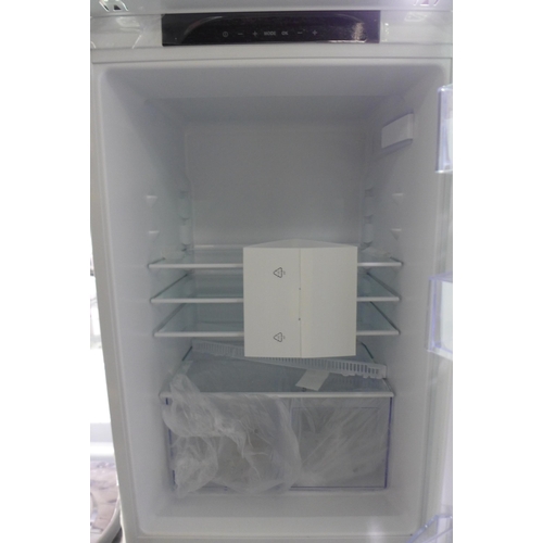 3122 - Zanussi 50/50 Fridge Freezer (Frost Free) (H1772xW548xD549) - model no:- ZNNN18FS5, original RRP £58... 