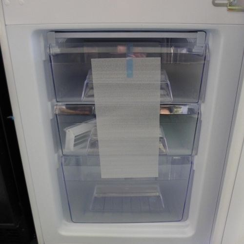 3124 - Zanussi 70/30 Fridge Freezer - Model: FW872 Low Frost (H1772xW546xD549), original RRP £557.50 inc. V... 