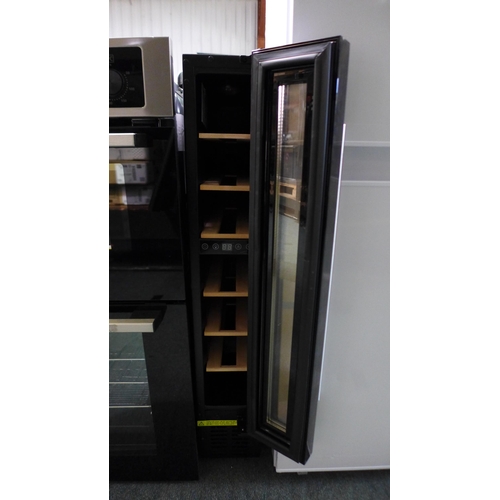 3125 - Viceroy Under Counter 15cm Wine Cooler (H870xW148xD570) - model no:- WRWC15BKED, original RRP £240.8... 