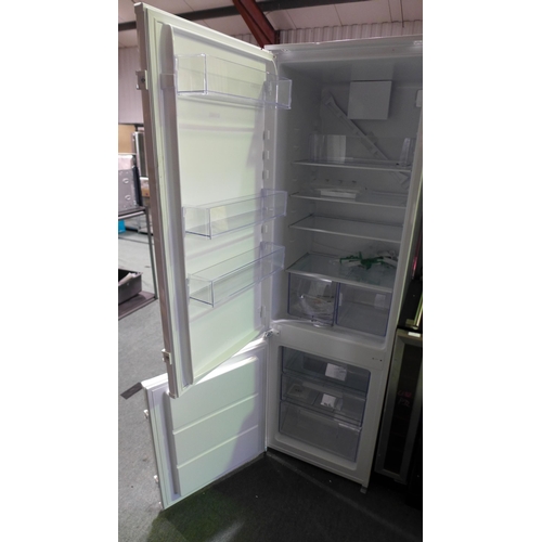 3129 - Zanussi 70/30 Fridge Freezer - Model: ZNFN18ES3 Low Frost (H1772xW546xD549), original RRP £557.50 in... 