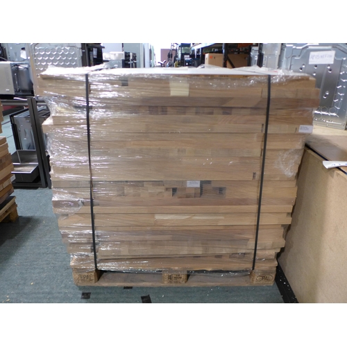 3141 - Pallet of Solid Oak Off Cuts (416-88) * This lot is subject to VAT