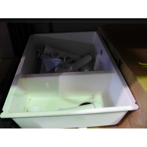 3171 - Undermount White 1.5 Composite Sink with Fixings (Damaged Corner) (416-78) * This lot is subject to ... 