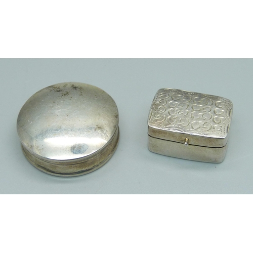 1010 - Two silver pill boxes