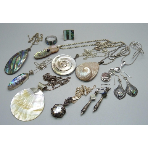 1019 - A collection of silver and abalone/mother of pearl jewellery, pendants with chains, two rings and ea... 