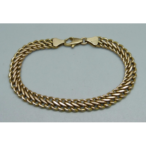 1045 - A 9ct gold bracelet, 4.7g, 17.5cm