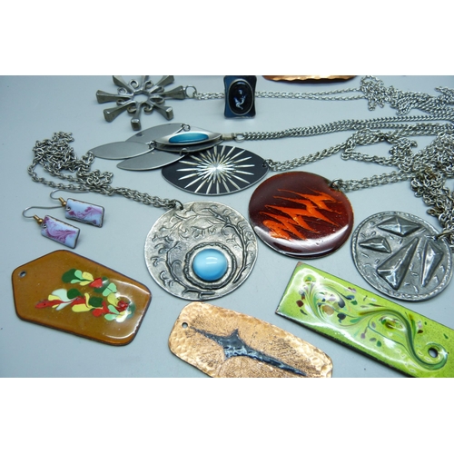 1051 - 1960s/70s enamel, stainless steel and copper jewellery