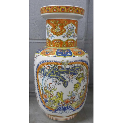 1100 - An Italian made vase