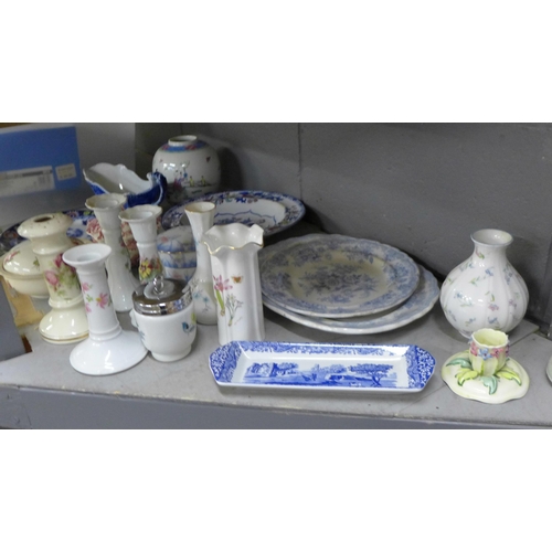 1107 - Decorative china including a Worcester Forget Me Not vase **PLEASE NOTE THIS LOT IS NOT ELIGIBLE FOR... 