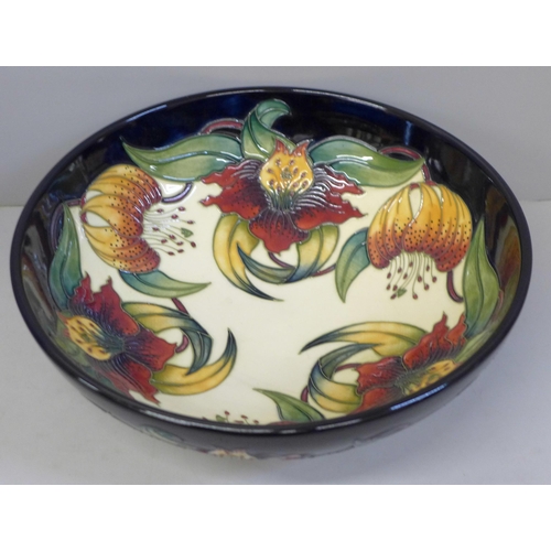 656 - A Moorcroft bowl, Anna Lily by Nicola Slaney, 26cm