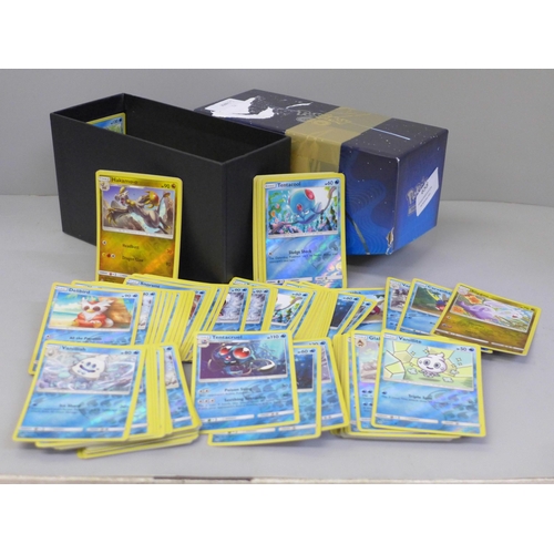 658 - 260 Reverse holographic Pokemon cards, 2017, Evolving Skies