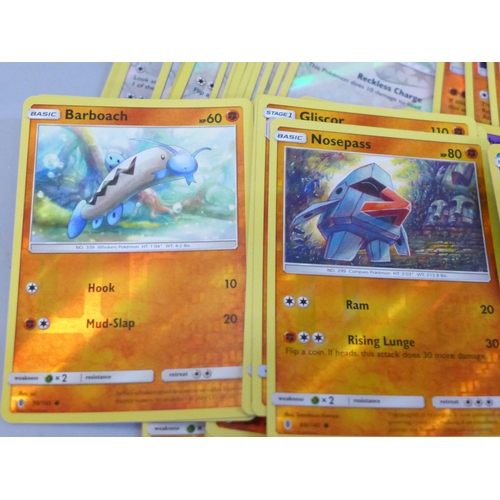 662 - 230 Reverse Holographic Pokemon cards