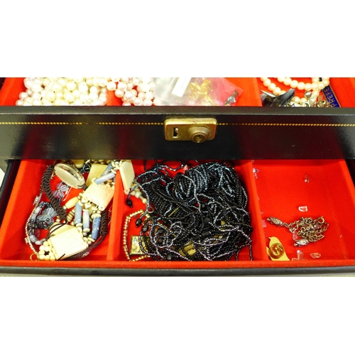 681 - A jewellery box and costume jewellery