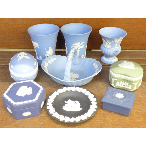 683 - A collection of Wedgwood Jasperware (9)