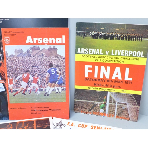 687 - Football memorabilia; Arsenal FA Cup programmes, including 1971, 1978 and 1993 Fiinals, 2nd, 3rd and... 