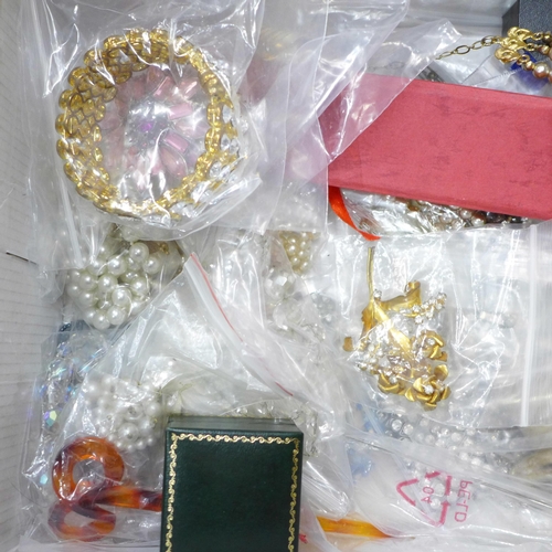 721 - Costume jewellery including vintage