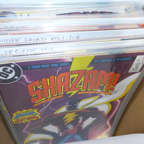 738 - A collection of over 400 Marvel and DC comics, mostly unread condition (Please see images for a cata... 