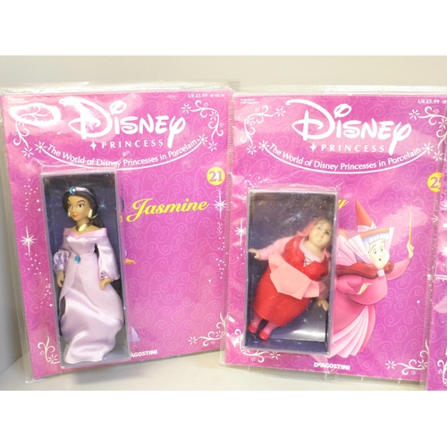 753 - Four Disney Princesses in Porcelain figures by DeAgostini; Jasmine, Cinderella, Aladdin and Fairy Go... 