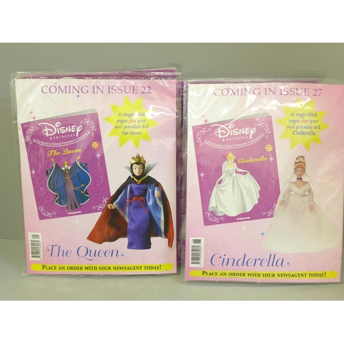 753 - Four Disney Princesses in Porcelain figures by DeAgostini; Jasmine, Cinderella, Aladdin and Fairy Go... 