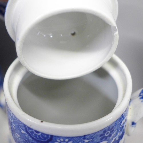 760 - Three Copeland Spode blue and white water jugs, one lid a/f