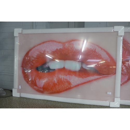 1495 - A large glass 'Lush Lips' wall art panel