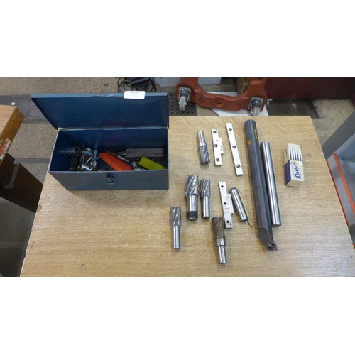 2036 - A metal case of lathe metal working cutting tools * This lot is subject to VAT