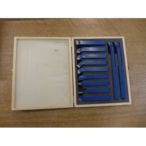 2043 - A cased set of metal working lathe tools  * This lot is subject to VAT