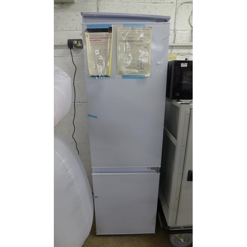 2278 - A CDA tall integrated 60/40 fridge freezer - damaged