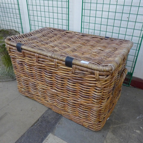 263 - A wicker basket