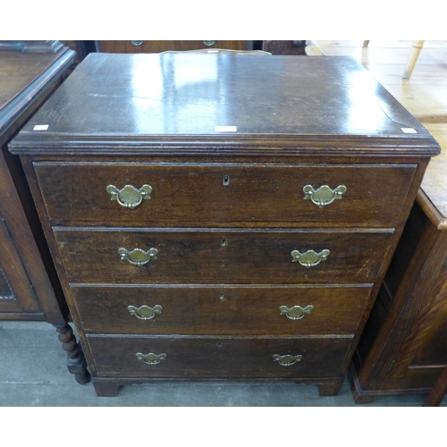 89 - A George III oak chest of drawers