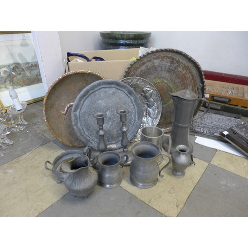 352 - Assorted pewter and copperware, etc.