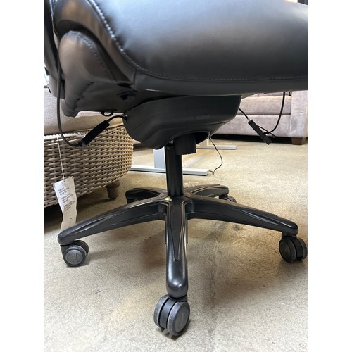 1515 - A Lazyboy reclining swivel chair