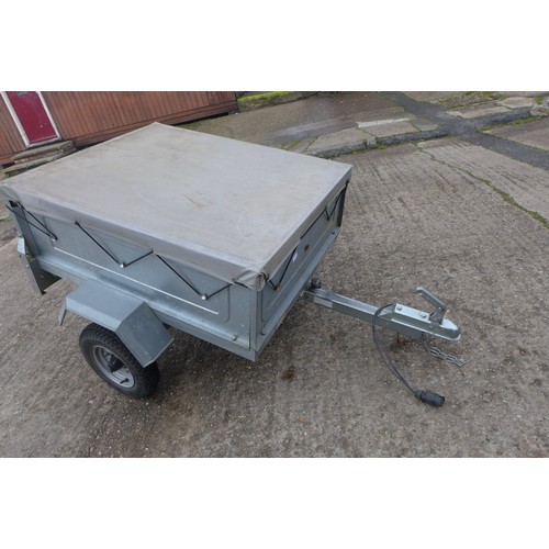 2546 - A 90cm/110cm galvanized steel trailer with cover and mudguards On view Friday 9.30-4.45 and from 9.0... 