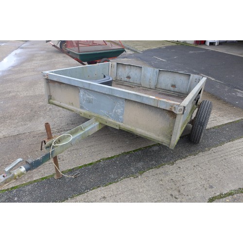 2547 - A 160cm/135cm trailer with two extra mudguards On view Friday 9.30-4.45 and from 9.00am Saturday - t... 