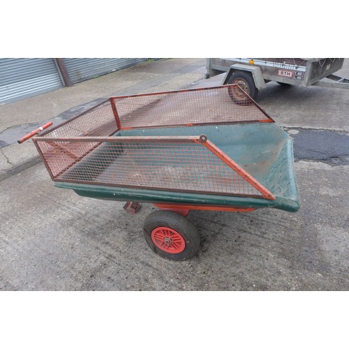 2549 - A pull-along garden trailer 90cm/150cm - On view Friday 9.30-4.45 and from 9.00am Saturday - to be s... 