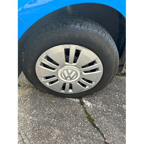 2553 - VW UP 1.0l three door hatchback, petrol, Reg No FL64 UMR , first registered 2014, 4119 recorded mile... 