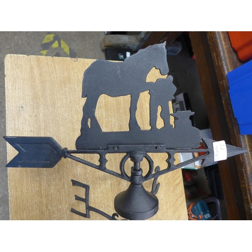 2080 - A horse weather vane - ridge damage to W arm * this lot is subject to VAT